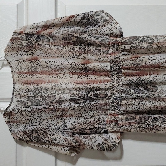 Peach Love California Bohemian Animal Print Semi Sheer Kimono Cardigan Duster - Picture 9 of 14